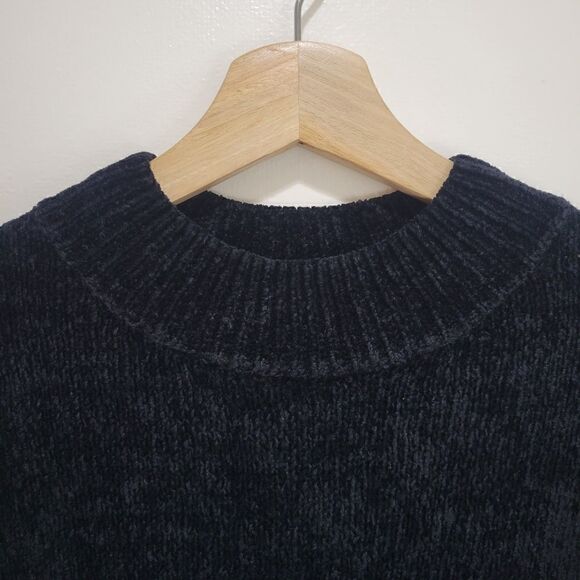 Chenille Flag Sweater - Picture 6 of 8